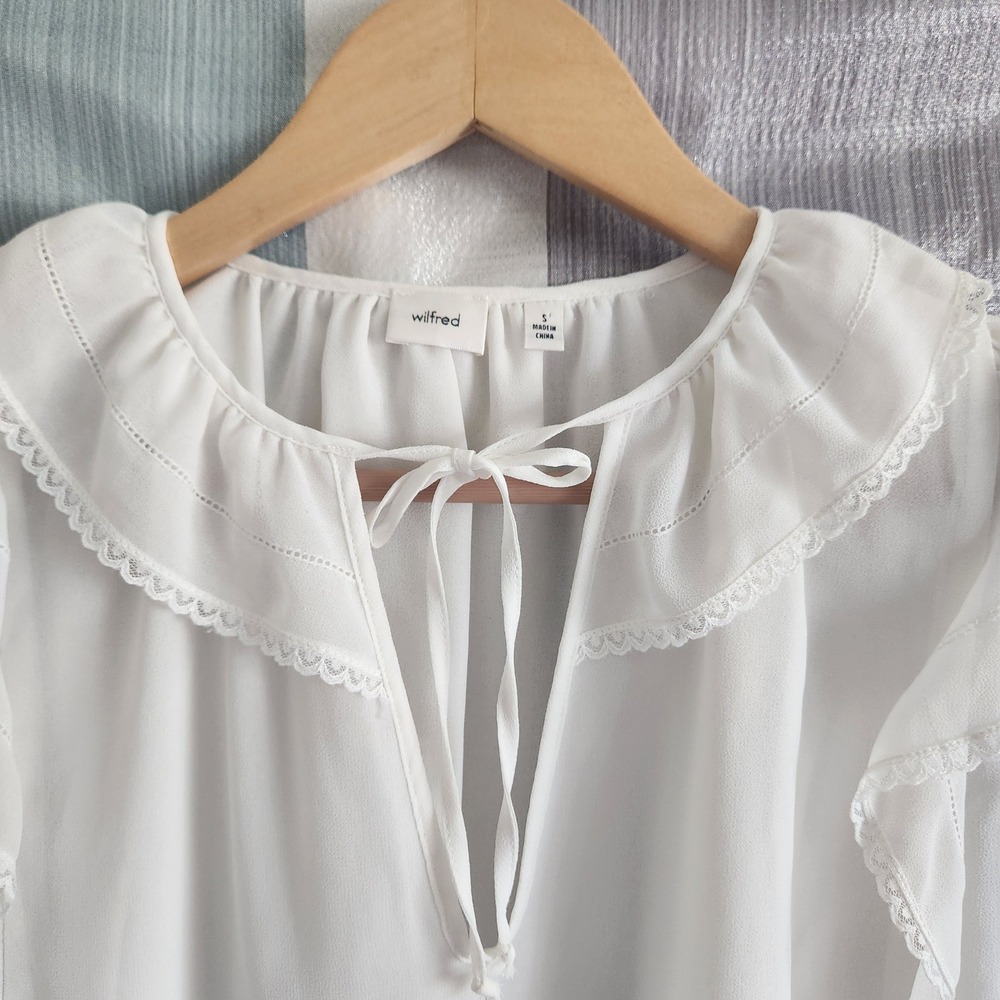 Wilfred Aritzia White Ruffled TieNeck Blouse S Romantic Dainty Coquette Ethereal